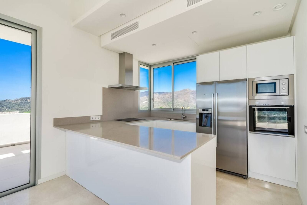 4 bedroom Penthouses for sale in Benahavís – R5011201 4 bedroom Penthouses for sale in Benahavís – R5011201