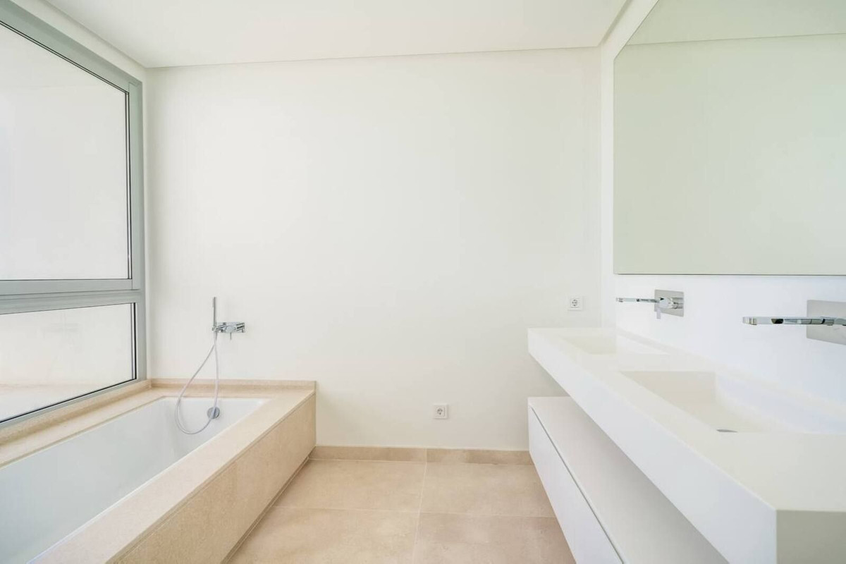 4 bedroom Penthouses for sale in Benahavís – R5011201 4 bedroom Penthouses for sale in Benahavís – R5011201