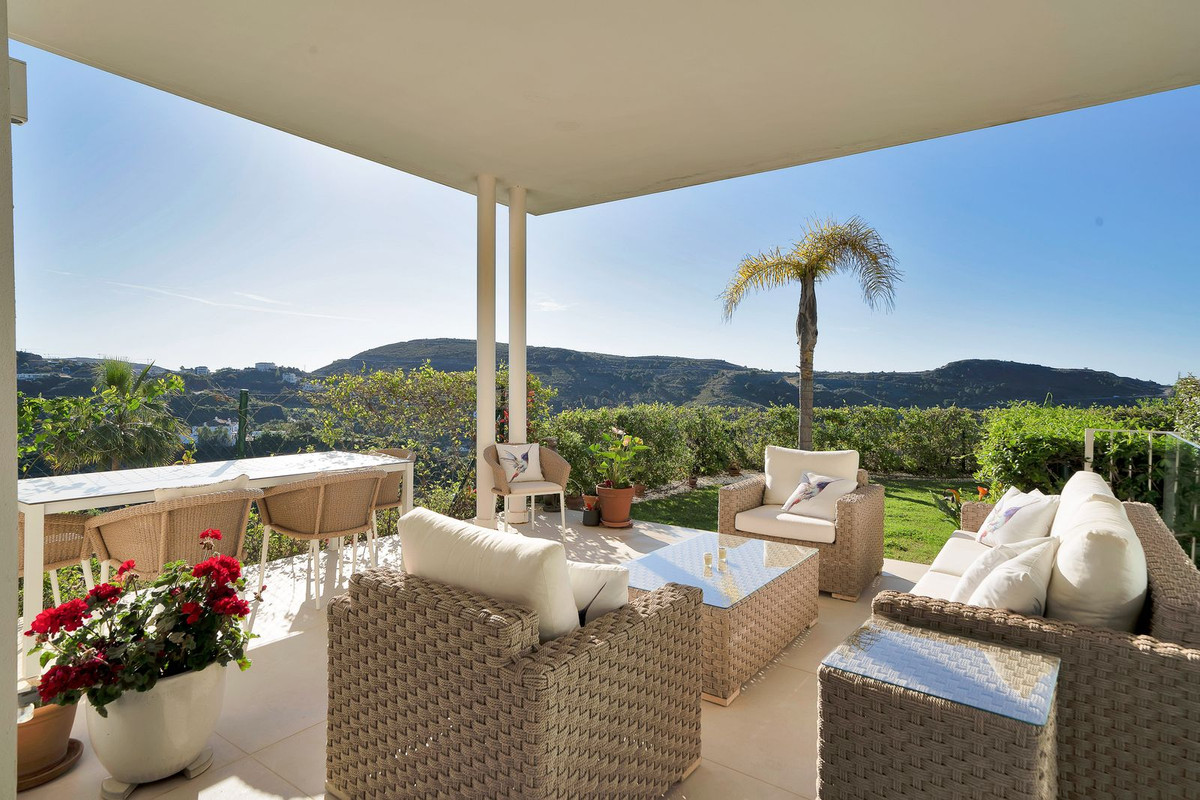 Apartamentos de 3 dormitorios en venta en Benahavís – R5361448 Apartamentos de 3 dormitorios en venta en Benahavís – R5361448