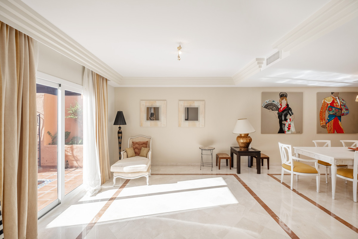 Aticos de 3 dormitorios en venta en Milla de Oro – R5236798 Aticos de 3 dormitorios en venta en Milla de Oro – R5236798