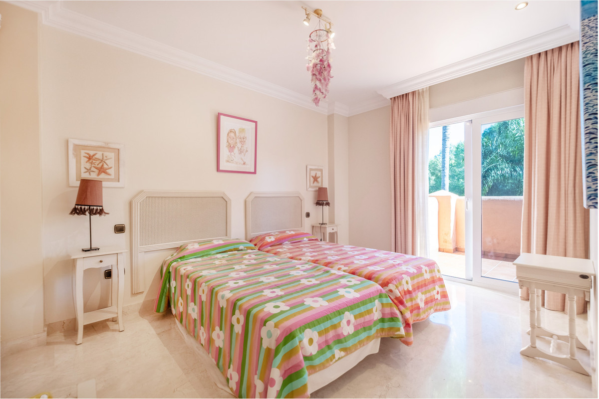 Aticos de 3 dormitorios en venta en Milla de Oro – R5236798 Aticos de 3 dormitorios en venta en Milla de Oro – R5236798