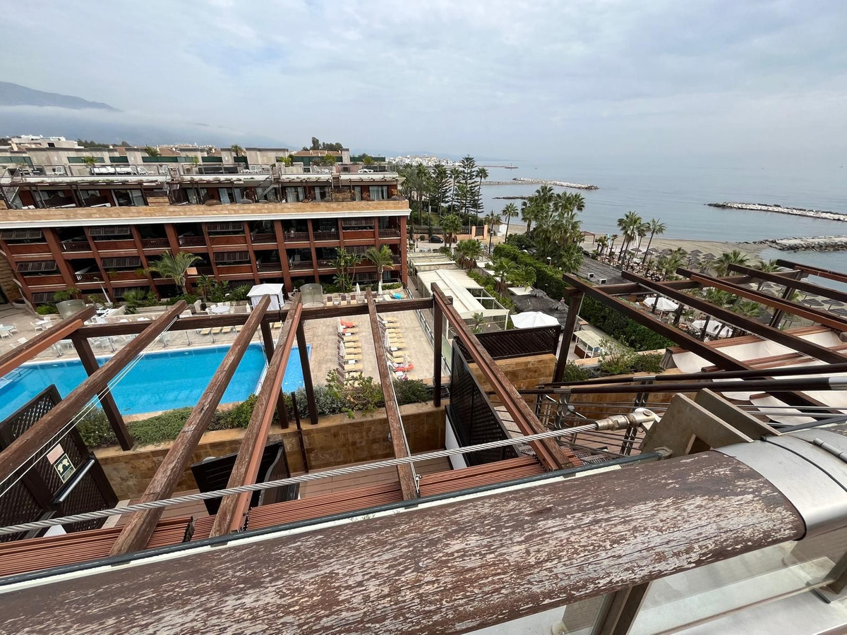 Aticos de 3 dormitorios en venta en Puerto Banús – R5159629 Aticos de 3 dormitorios en venta en Puerto Banús – R5159629