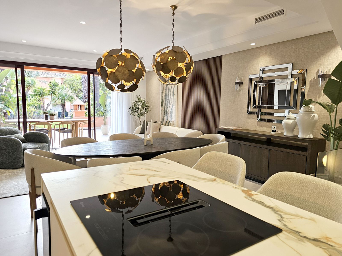 Adosados de 4 dormitorios en venta en Milla de Oro – R5288776 Adosados de 4 dormitorios en venta en Milla de Oro – R5288776