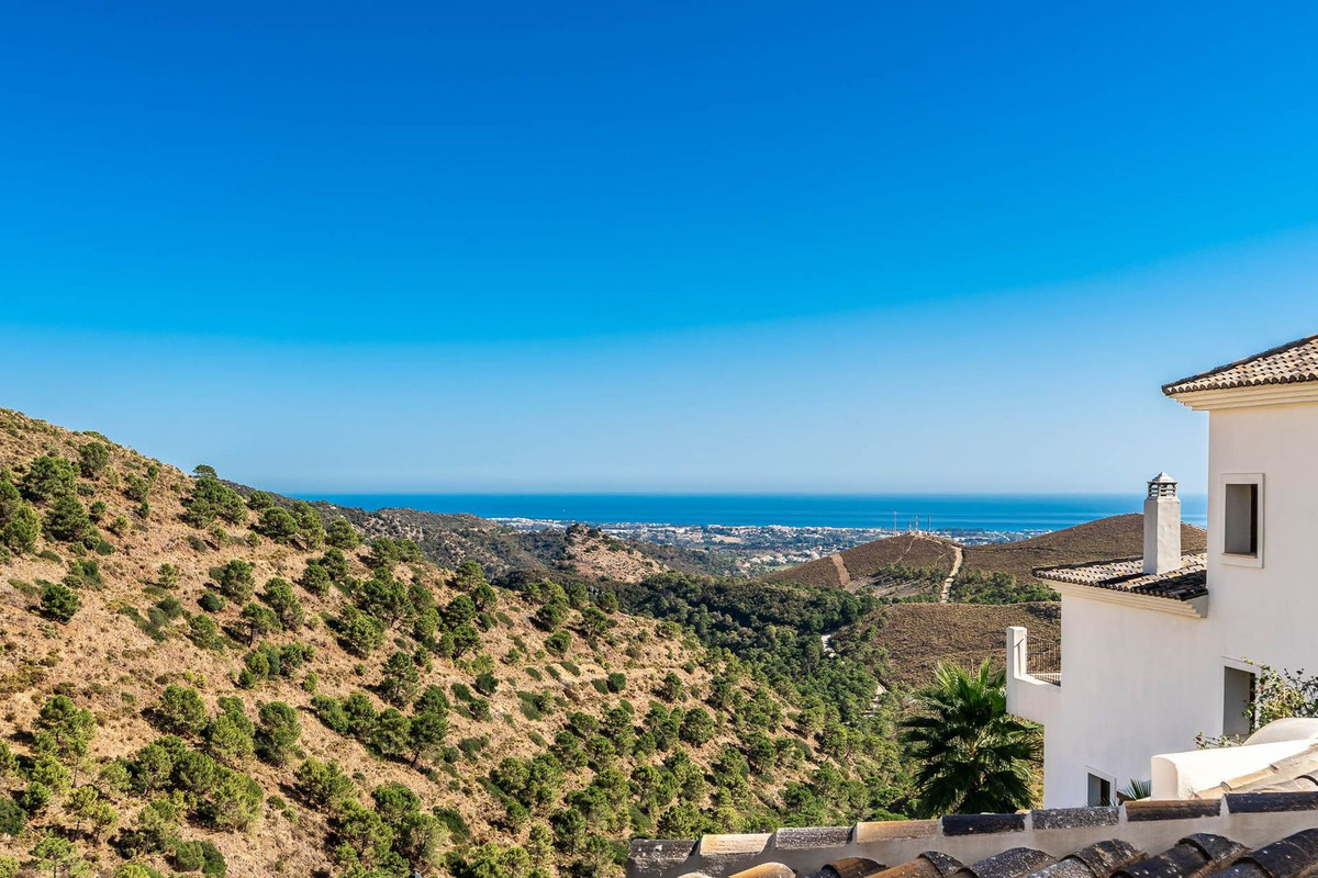 5 bedroom Villas for sale in Benahavís – R4152868 5 bedroom Villas for sale in Benahavís – R4152868