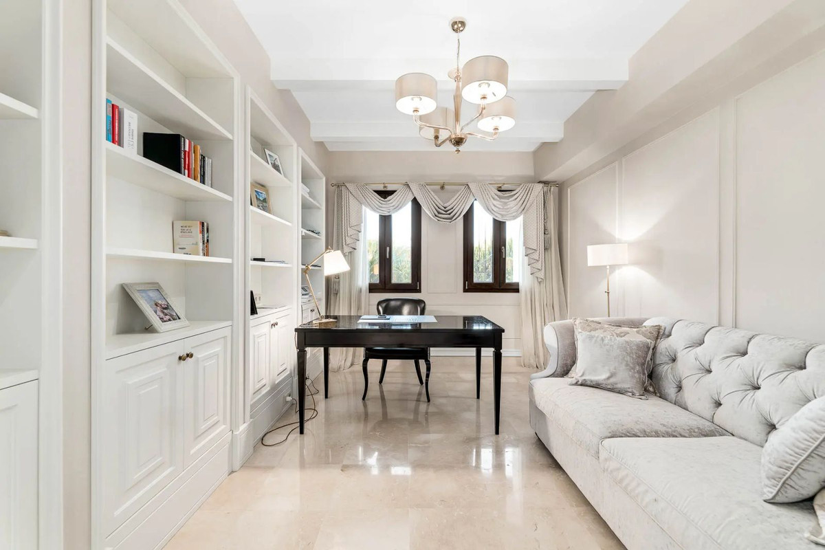 5 bedroom Villas for sale in Benahavís – R4152868 5 bedroom Villas for sale in Benahavís – R4152868
