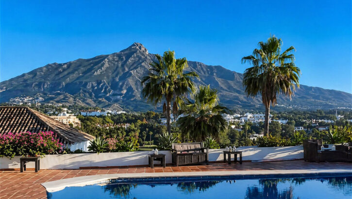 Villas de 5 dormitorios en venta en Nueva Andalucía – R5106826 Villas de 5 dormitorios en venta en Nueva Andalucía – R5106826 en