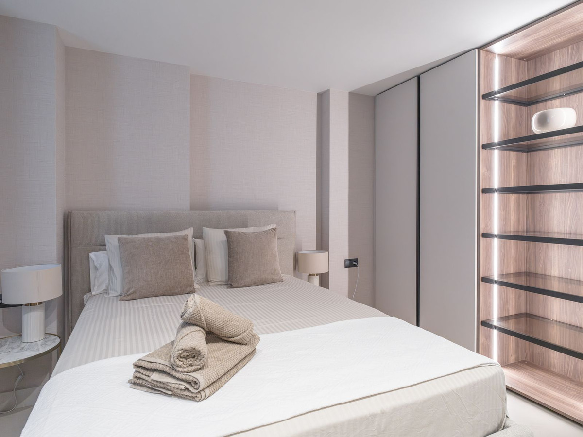 2 bedroom Apartments for sale in Marbella – R5437399