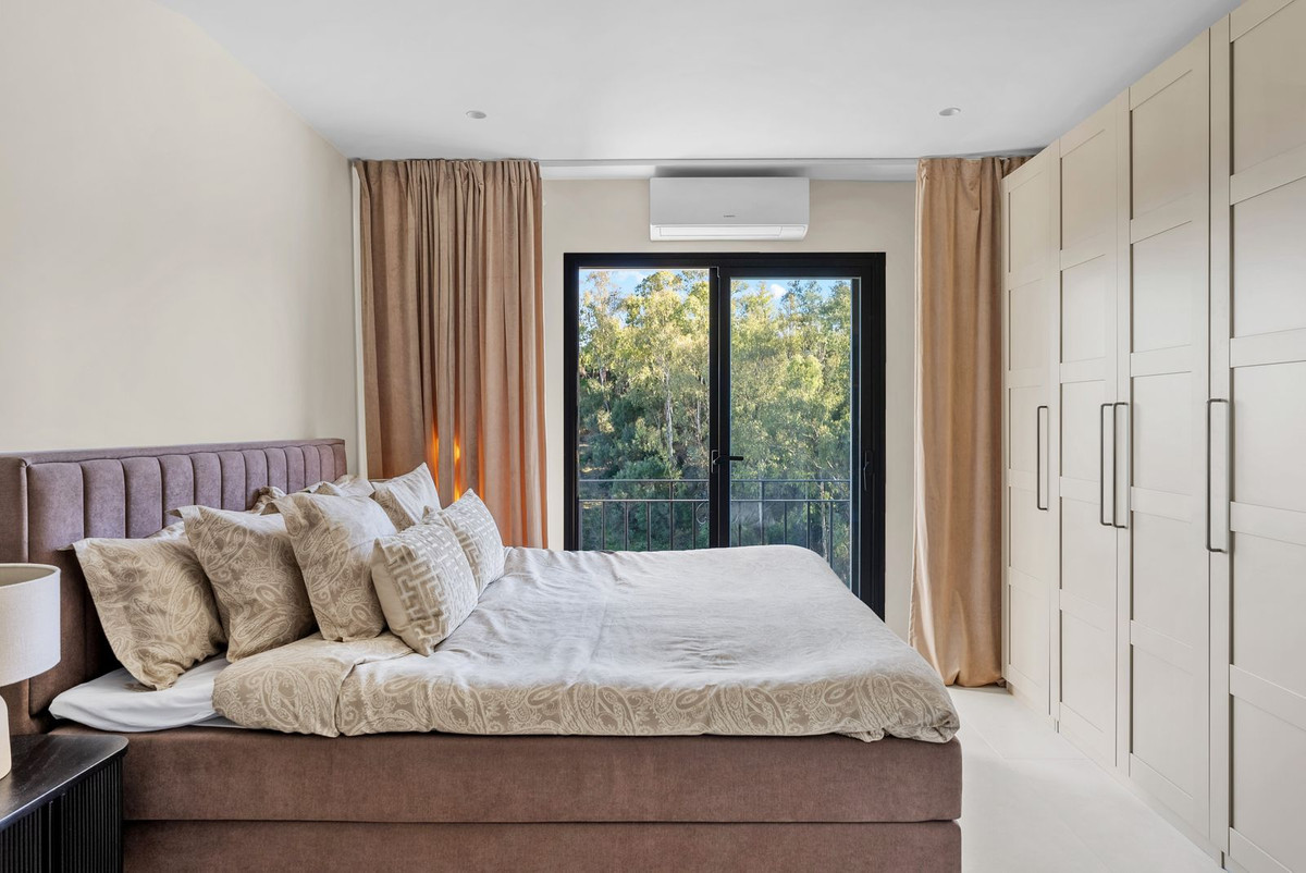 Apartamentos de 3 dormitorios en venta en Benahavís – R5050198 Apartamentos de 3 dormitorios en venta en Benahavís – R5050198