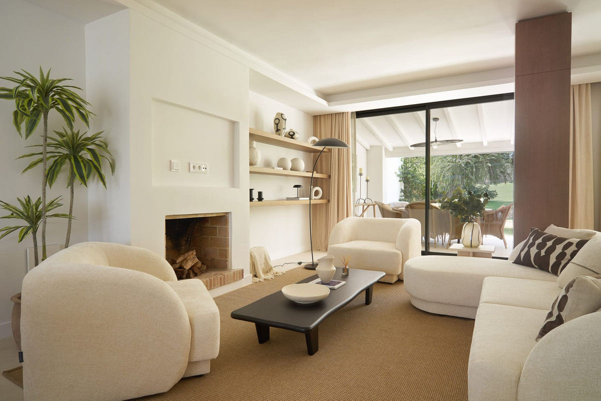 4 bedroom Townhouses for sale in Nueva Andalucía – R5438995 4 bedroom Townhouses for sale in Nueva Andalucía – R5438995
