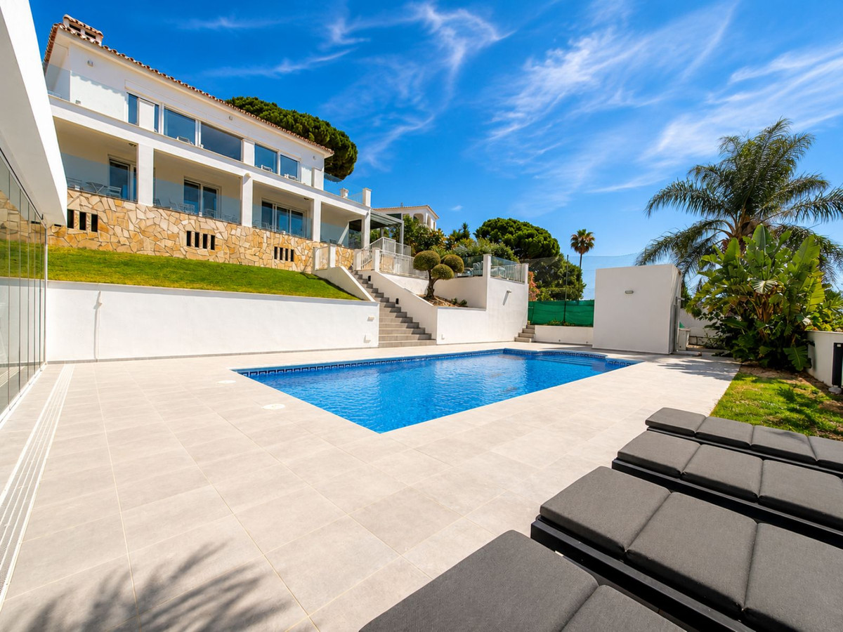 4 bedroom Villas for sale in La Cala de Mijas – R5423404 4 bedroom Villas for sale in La Cala de Mijas – R5423404