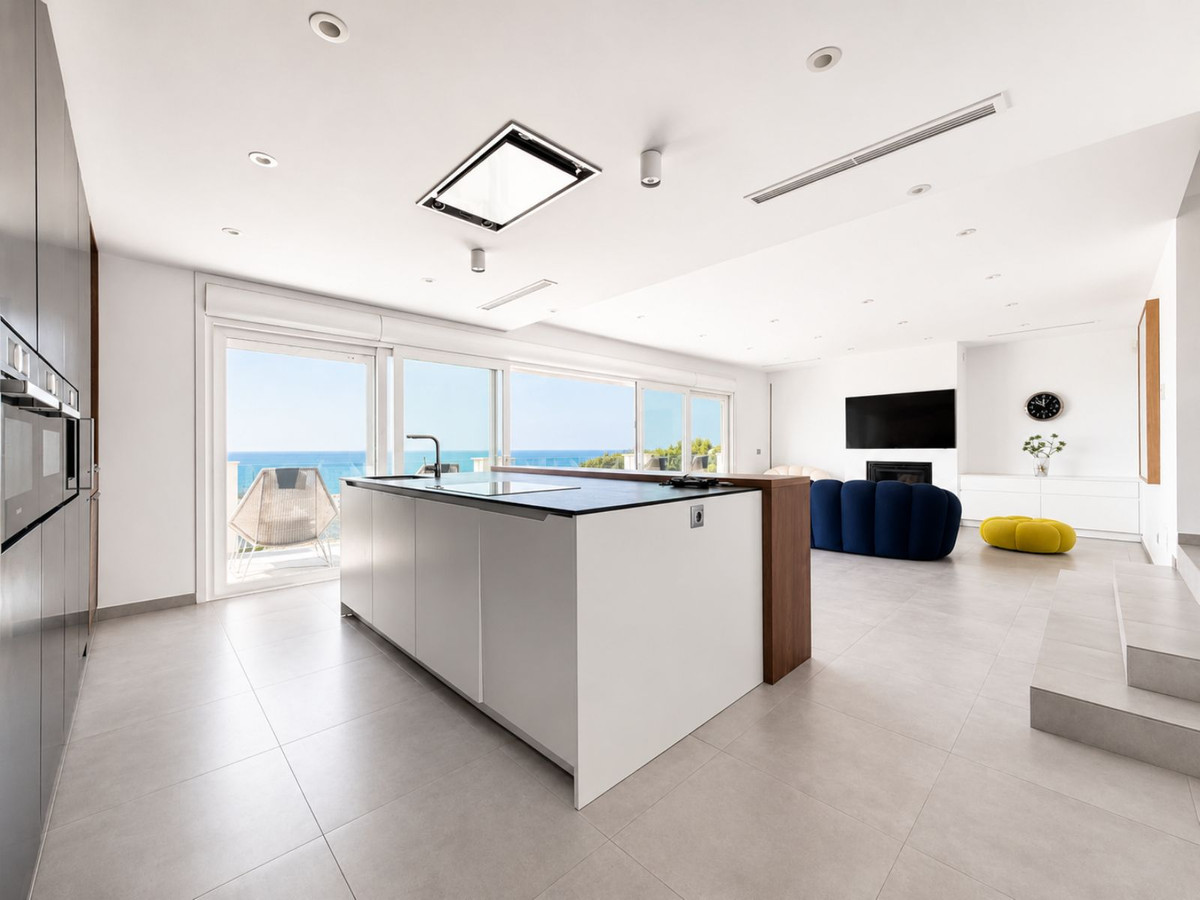 4 bedroom Villas for sale in La Cala de Mijas – R5423404 4 bedroom Villas for sale in La Cala de Mijas – R5423404