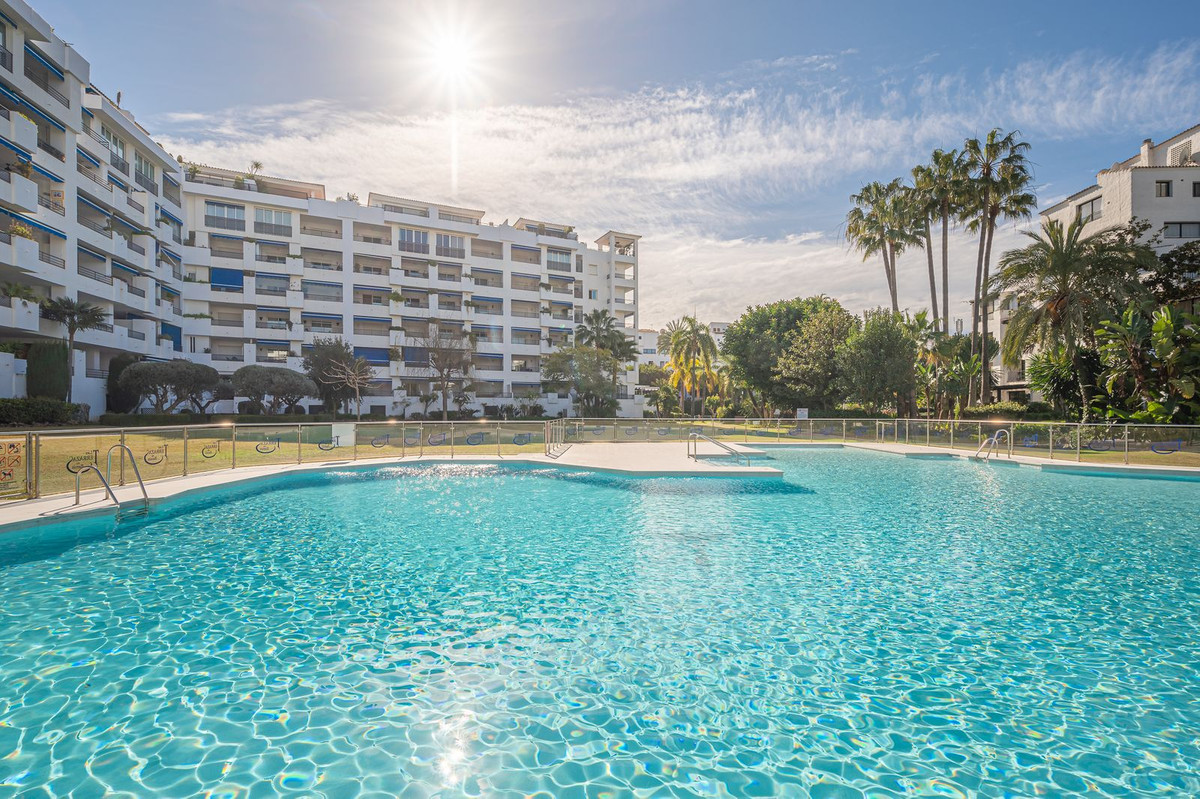 Apartamentos de 4 dormitorios en venta en Puerto Banús – R4791541 Apartamentos de 4 dormitorios en venta en Puerto Banús – R4791541