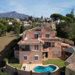 Villas de 6 dormitorios en venta en San Pedro de Alcántara – R4926724 Villas de 6 dormitorios en venta en San Pedro de Alcántara – R4926724