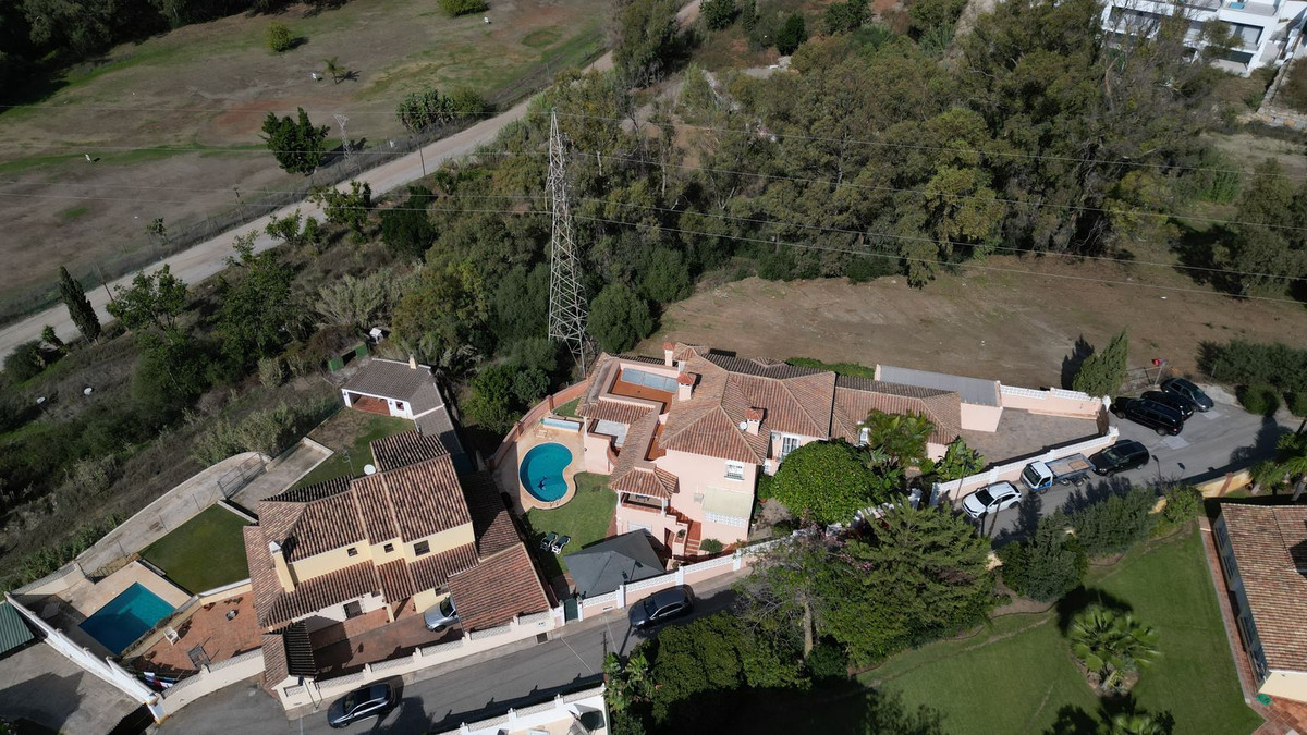 Villas de 6 dormitorios en venta en San Pedro de Alcántara – R4926724 Villas de 6 dormitorios en venta en San Pedro de Alcántara – R4926724