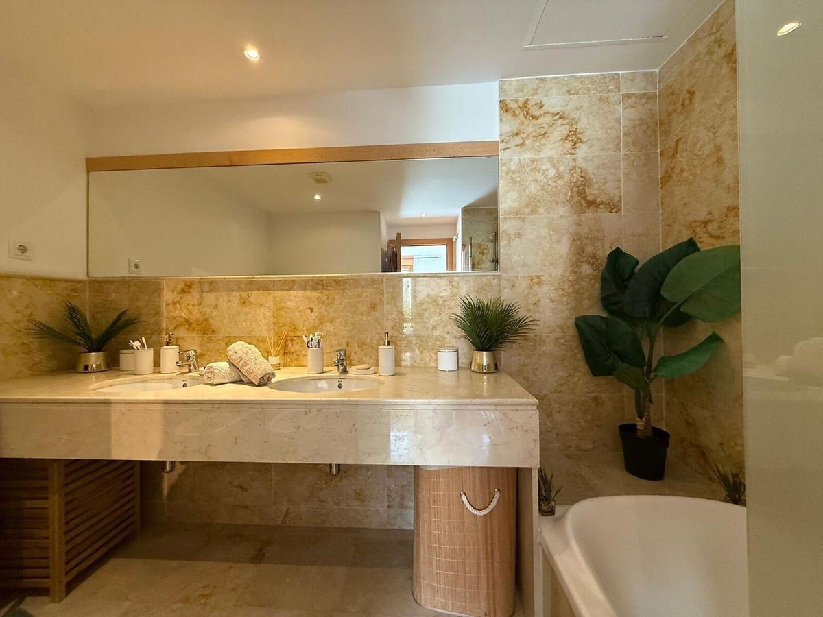 3 bedroom Apartments for sale in Altos de los Monteros – R5445202 3 bedroom Apartments for sale in Altos de los Monteros – R5445202