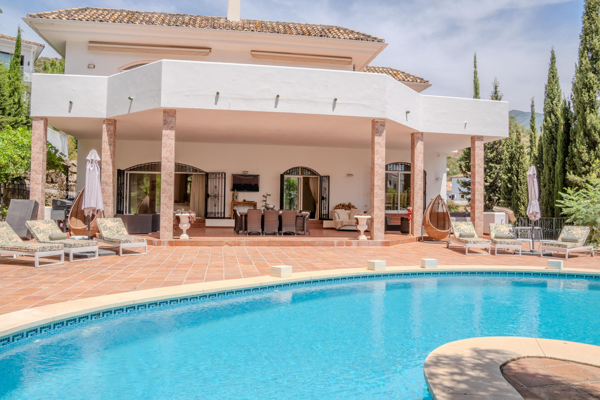 6 bedroom Villas for sale in Benahavís – R5432458 6 bedroom Villas for sale in Benahavís – R5432458