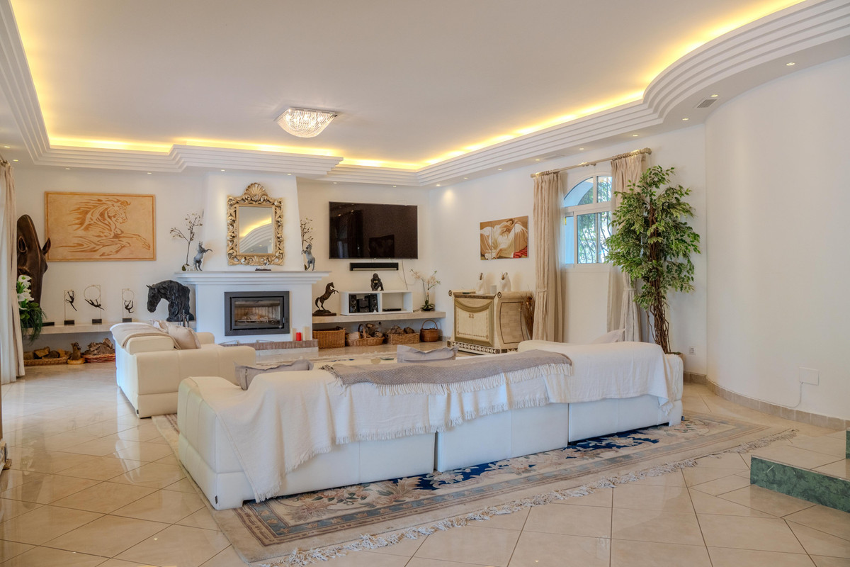 6 bedroom Villas for sale in Benahavís – R5432458 6 bedroom Villas for sale in Benahavís – R5432458