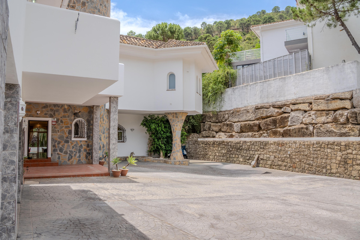 6 bedroom Villas for sale in Benahavís – R5432458 6 bedroom Villas for sale in Benahavís – R5432458