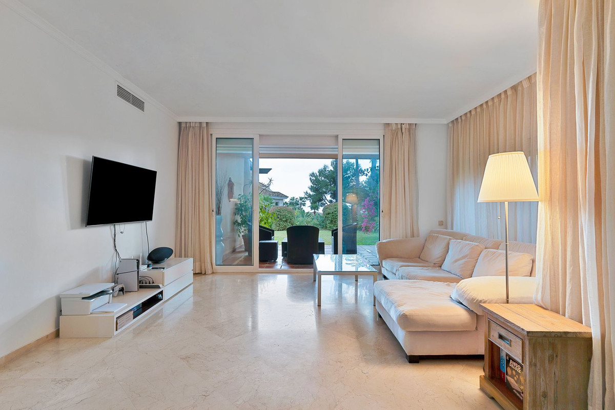 3 bedroom Apartments for sale in Sierra Blanca – R5253202 3 bedroom Apartments for sale in Sierra Blanca – R5253202