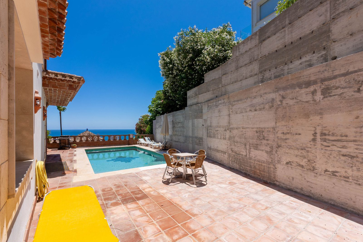 6 bedroom Villas for sale in Riviera del Sol – R5432296 6 bedroom Villas for sale in Riviera del Sol – R5432296