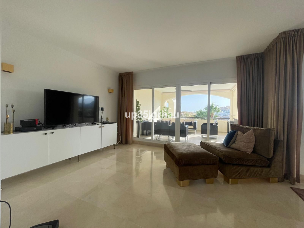 Aticos de 2 dormitorios en venta en Selwo – R4803505 Aticos de 2 dormitorios en venta en Selwo – R4803505