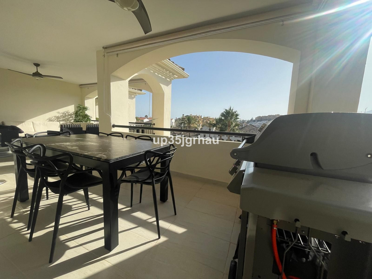 Aticos de 2 dormitorios en venta en Selwo – R4803505 Aticos de 2 dormitorios en venta en Selwo – R4803505