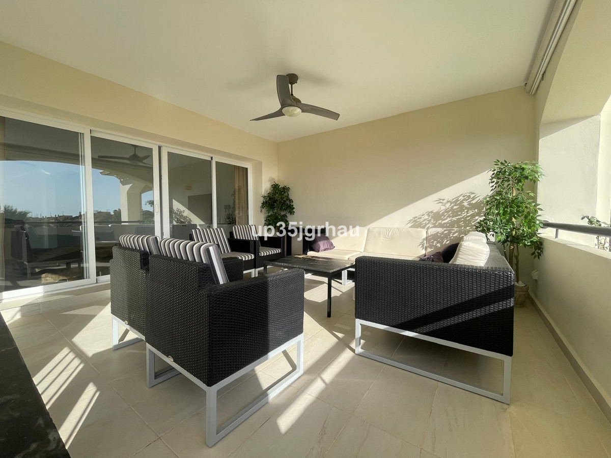 Aticos de 2 dormitorios en venta en Selwo – R4803505 Aticos de 2 dormitorios en venta en Selwo – R4803505