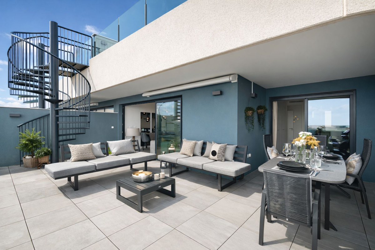 Aticos de 2 dormitorios en venta en Selwo – R5320003 Aticos de 2 dormitorios en venta en Selwo – R5320003