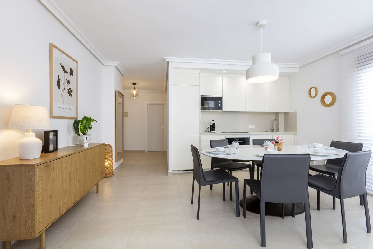 Apartamentos de 3 dormitorios en venta en Nueva Andalucía – R5169664 Apartamentos de 3 dormitorios en venta en Nueva Andalucía – R5169664