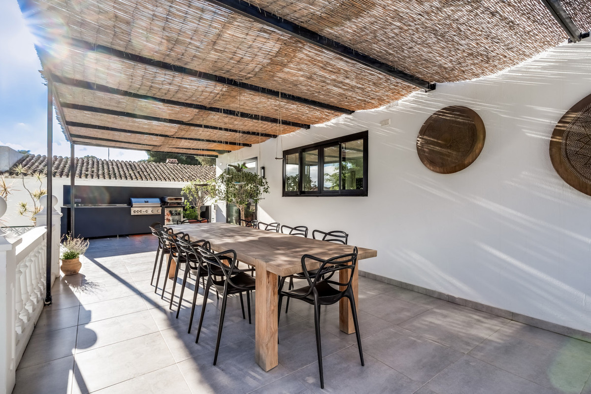 5 bedroom Villas for sale in Nueva Andalucía – R4892512 5 bedroom Villas for sale in Nueva Andalucía – R4892512