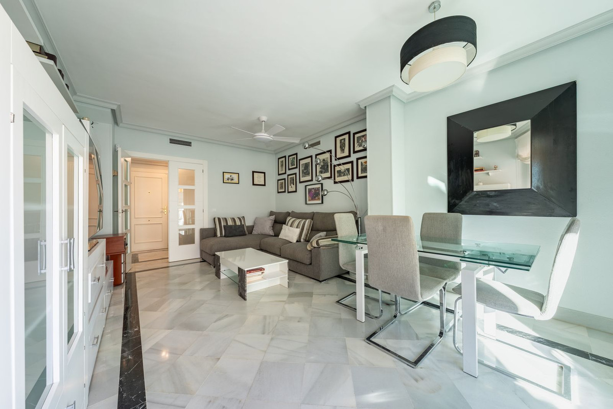 Apartamentos de 2 dormitorios en venta en Marbella – R5250157 Apartamentos de 2 dormitorios en venta en Marbella – R5250157