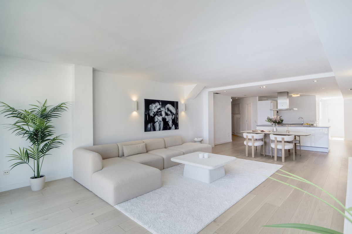 2 bedroom Apartments for sale in Puerto Banús – R5400343 2 bedroom Apartments for sale in Puerto Banús – R5400343