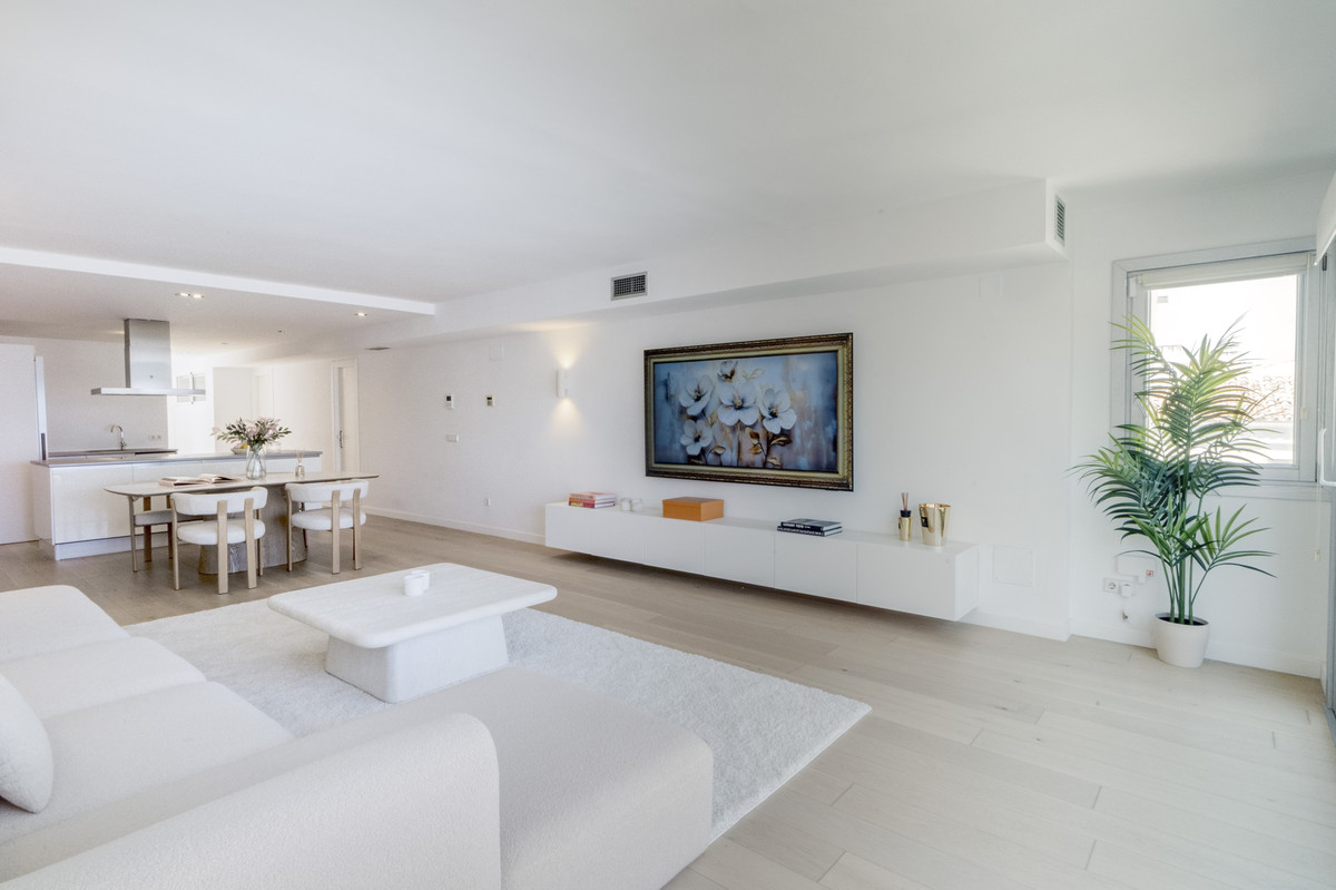 2 bedroom Apartments for sale in Puerto Banús – R5400343 2 bedroom Apartments for sale in Puerto Banús – R5400343