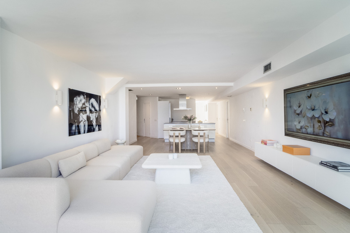 2 bedroom Apartments for sale in Puerto Banús – R5400343 2 bedroom Apartments for sale in Puerto Banús – R5400343
