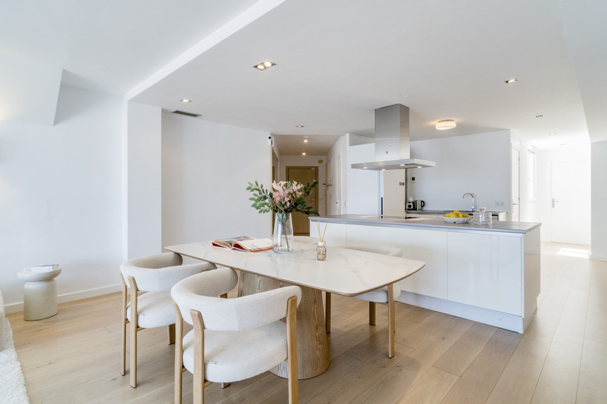 2 bedroom Apartments for sale in Puerto Banús – R5400343 2 bedroom Apartments for sale in Puerto Banús – R5400343