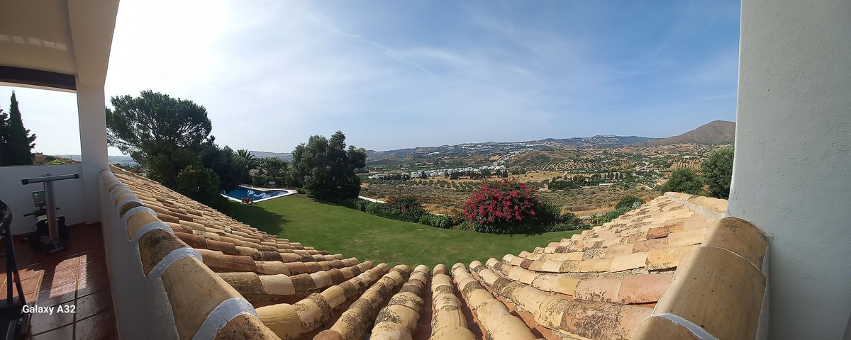 4 bedroom Villas for sale in La Cala de Mijas – R5080252 4 bedroom Villas for sale in La Cala de Mijas – R5080252