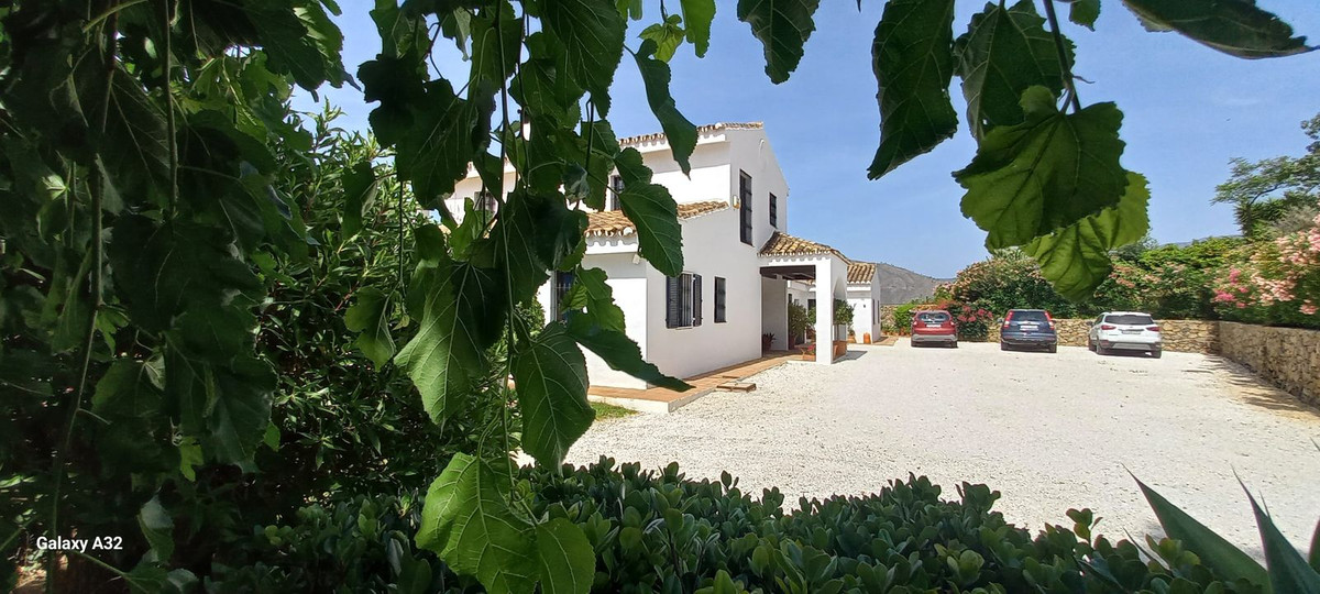 4 bedroom Villas for sale in La Cala de Mijas – R5080252 4 bedroom Villas for sale in La Cala de Mijas – R5080252