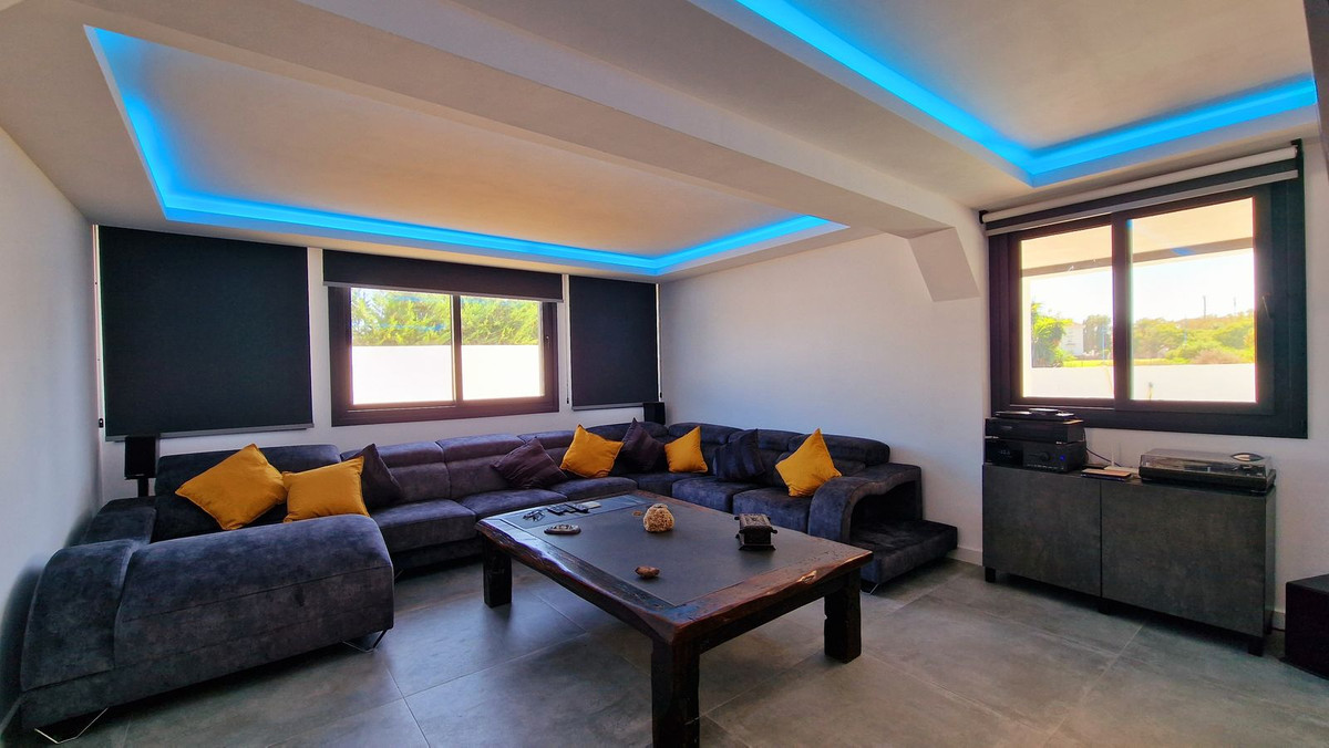 3 bedroom Villas for sale in San Pedro de Alcántara – R4352458 3 bedroom Villas for sale in San Pedro de Alcántara – R4352458