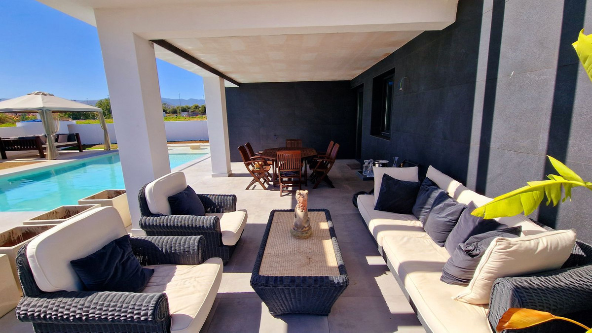 3 bedroom Villas for sale in San Pedro de Alcántara – R4352458 3 bedroom Villas for sale in San Pedro de Alcántara – R4352458