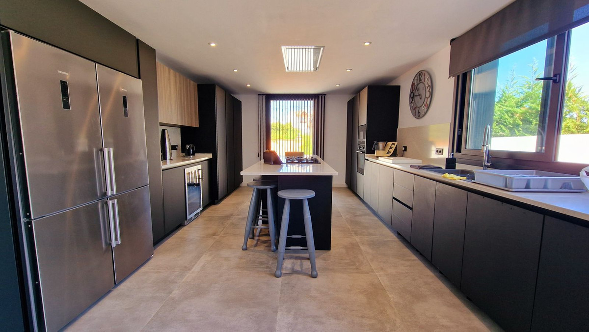 3 bedroom Villas for sale in San Pedro de Alcántara – R4352458 3 bedroom Villas for sale in San Pedro de Alcántara – R4352458