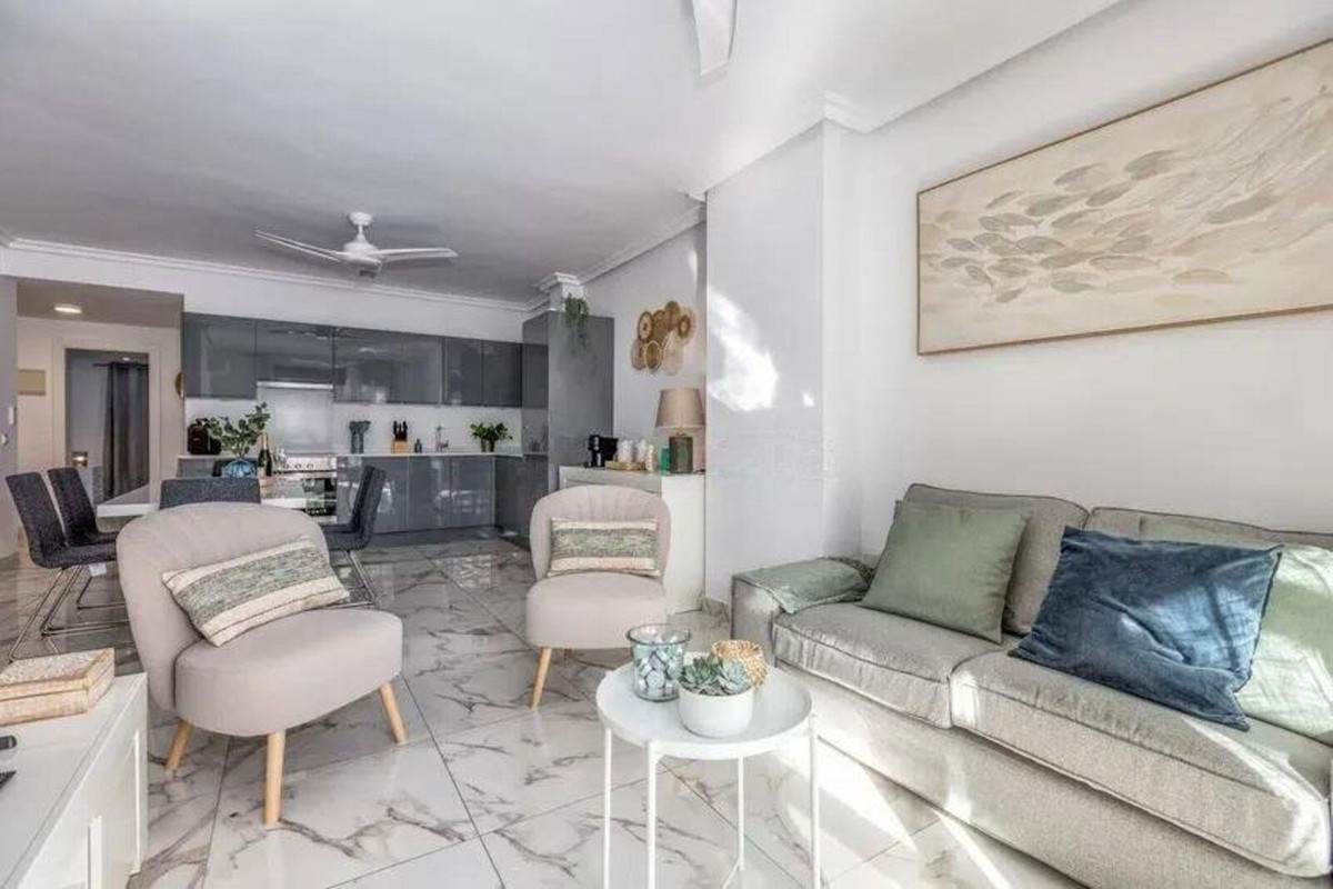 Apartamentos de 3 dormitorios en venta en Nueva Andalucía – R5445025 Apartamentos de 3 dormitorios en venta en Nueva Andalucía – R5445025