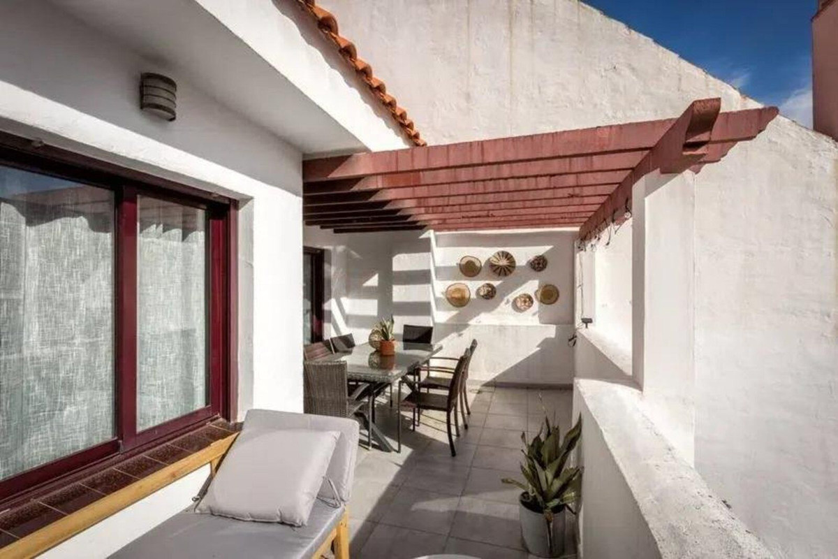 Apartamentos de 3 dormitorios en venta en Nueva Andalucía – R5445025 Apartamentos de 3 dormitorios en venta en Nueva Andalucía – R5445025