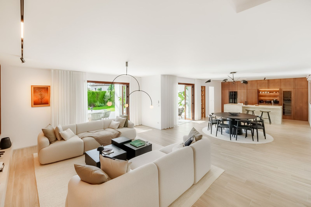 4 bedroom Apartments for sale in Nueva Andalucía – R5155126 4 bedroom Apartments for sale in Nueva Andalucía – R5155126