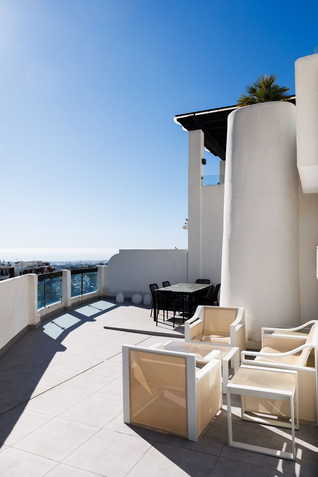 Apartamentos de 2 dormitorios en venta en Benahavís – R5324335 Apartamentos de 2 dormitorios en venta en Benahavís – R5324335