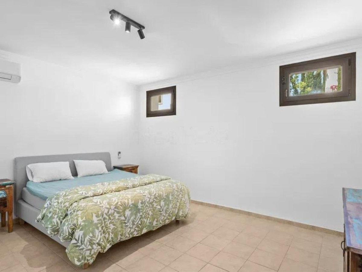 Villas de 4 dormitorios en venta en Selwo – R5434072 Villas de 4 dormitorios en venta en Selwo – R5434072