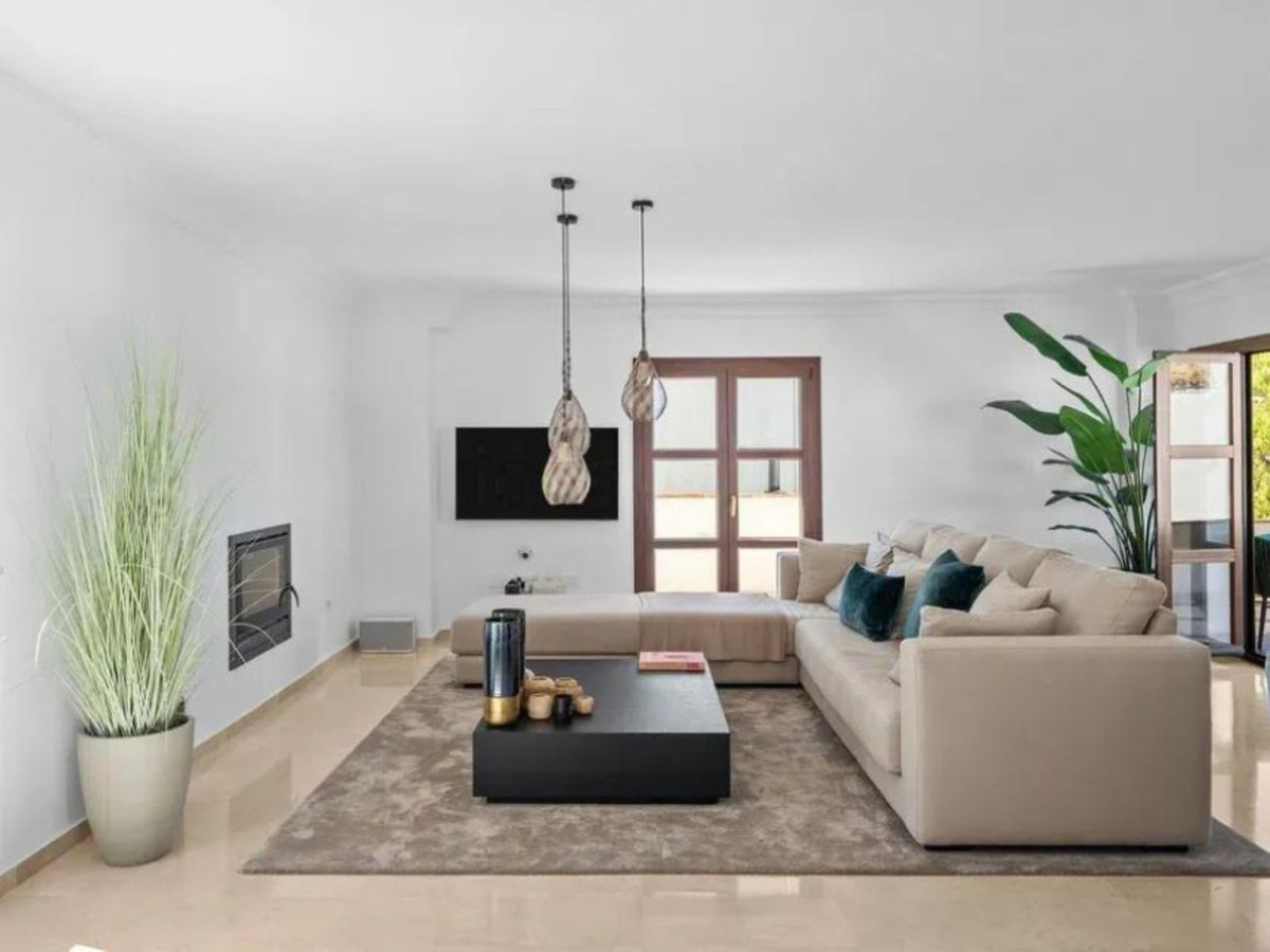 Villas de 4 dormitorios en venta en Selwo – R5434072 Villas de 4 dormitorios en venta en Selwo – R5434072