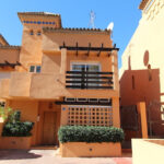 Pareados de 4 dormitorios en venta en Milla de Oro – R5374804 Pareados de 4 dormitorios en venta en Milla de Oro – R5374804