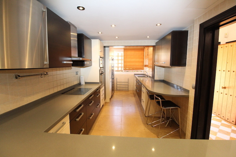 Pareados de 4 dormitorios en venta en Milla de Oro – R5374804 Pareados de 4 dormitorios en venta en Milla de Oro – R5374804