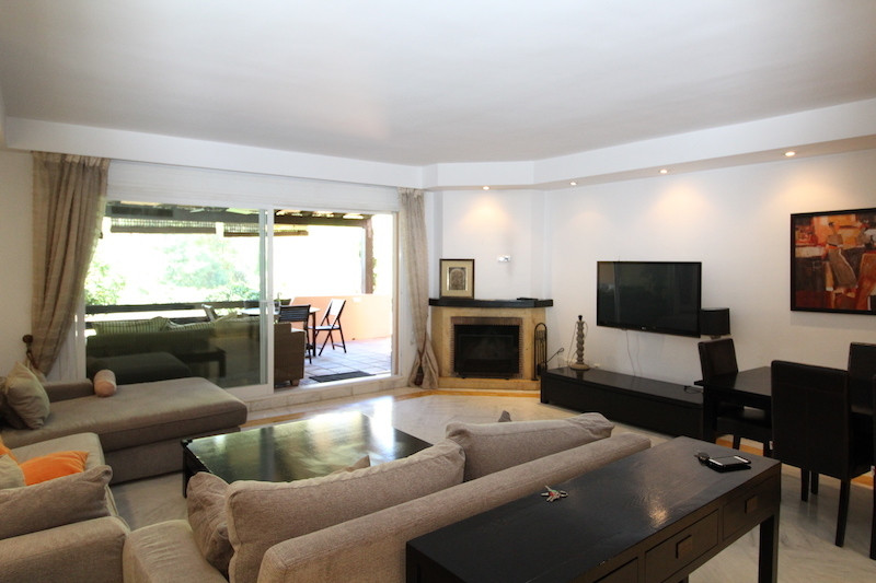 Pareados de 4 dormitorios en venta en Milla de Oro – R5374804 Pareados de 4 dormitorios en venta en Milla de Oro – R5374804