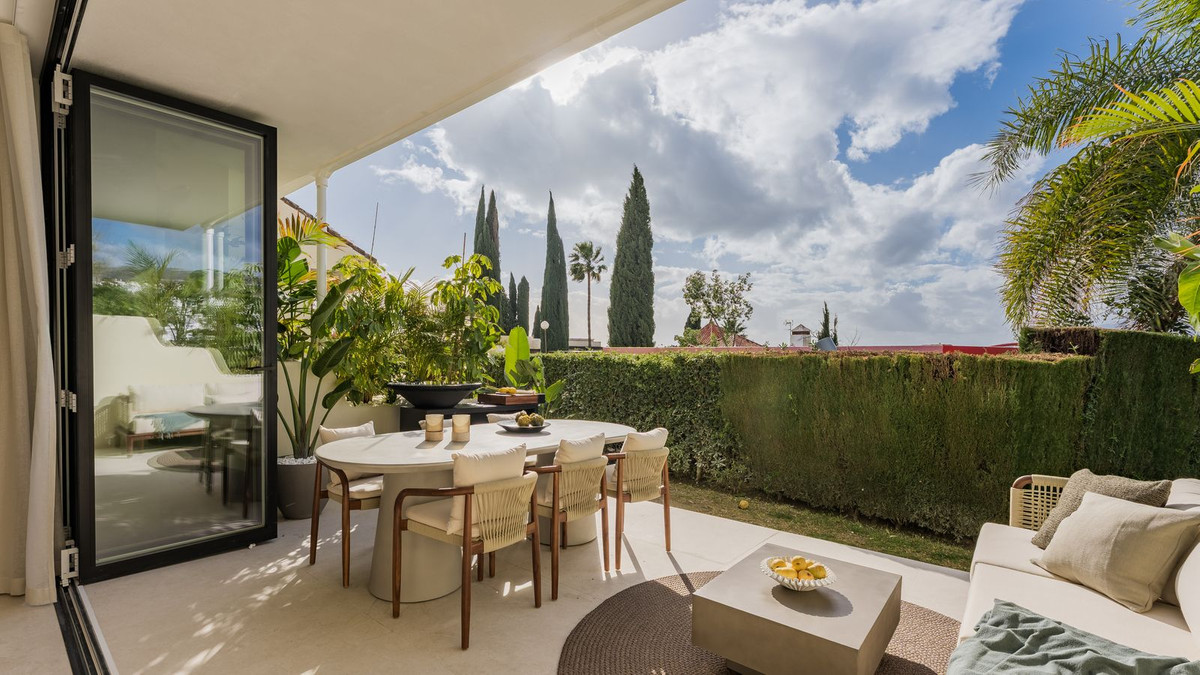 Adosados de 3 dormitorios en venta en Nueva Andalucía – R5292961 Adosados de 3 dormitorios en venta en Nueva Andalucía – R5292961